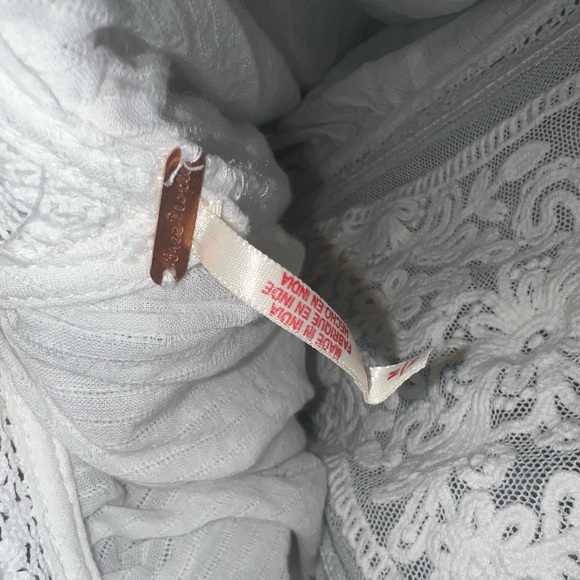 Free People Bailey Cape Top NWOT - Picture 5 of 5